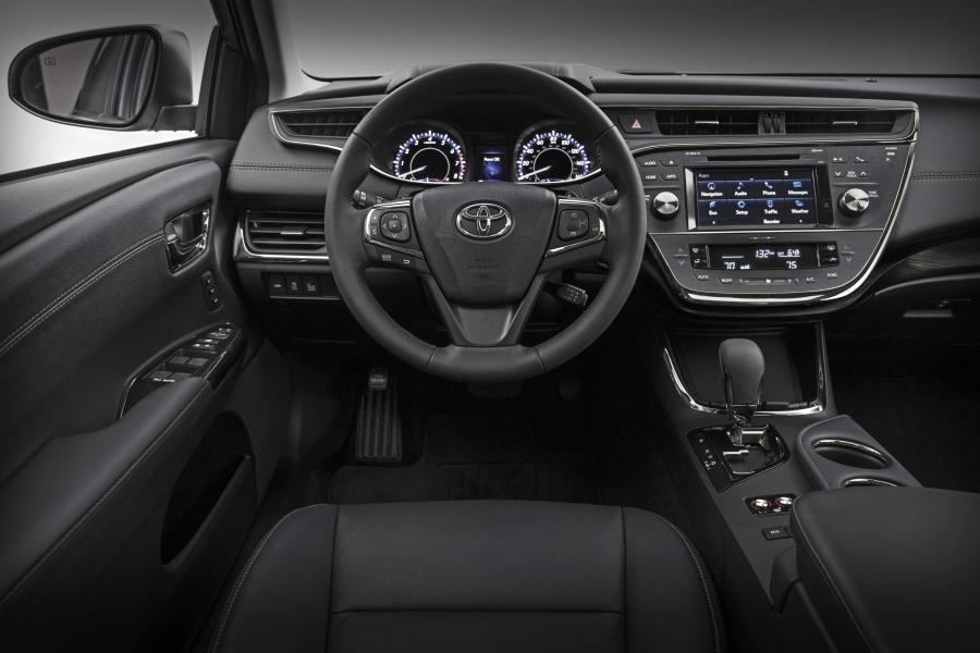  Toyota Avalon 2015 года  (фото 8 из 9)